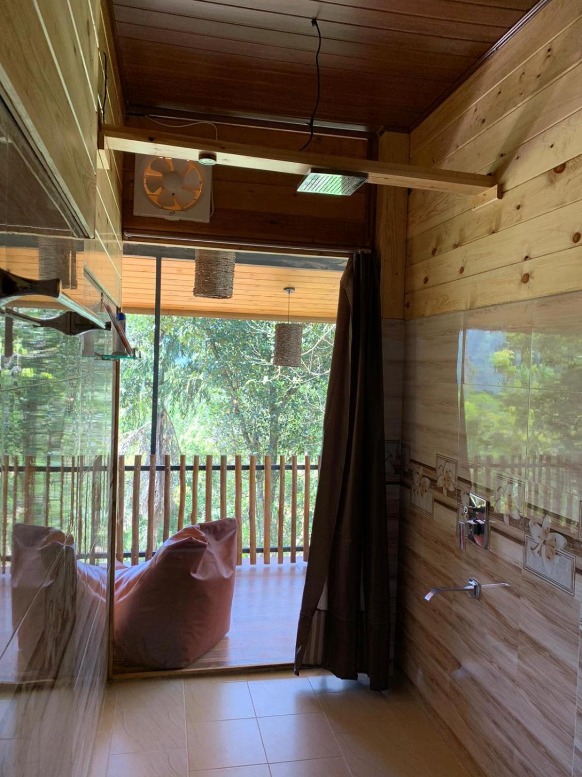Ella Wood Cabin 객실 사진