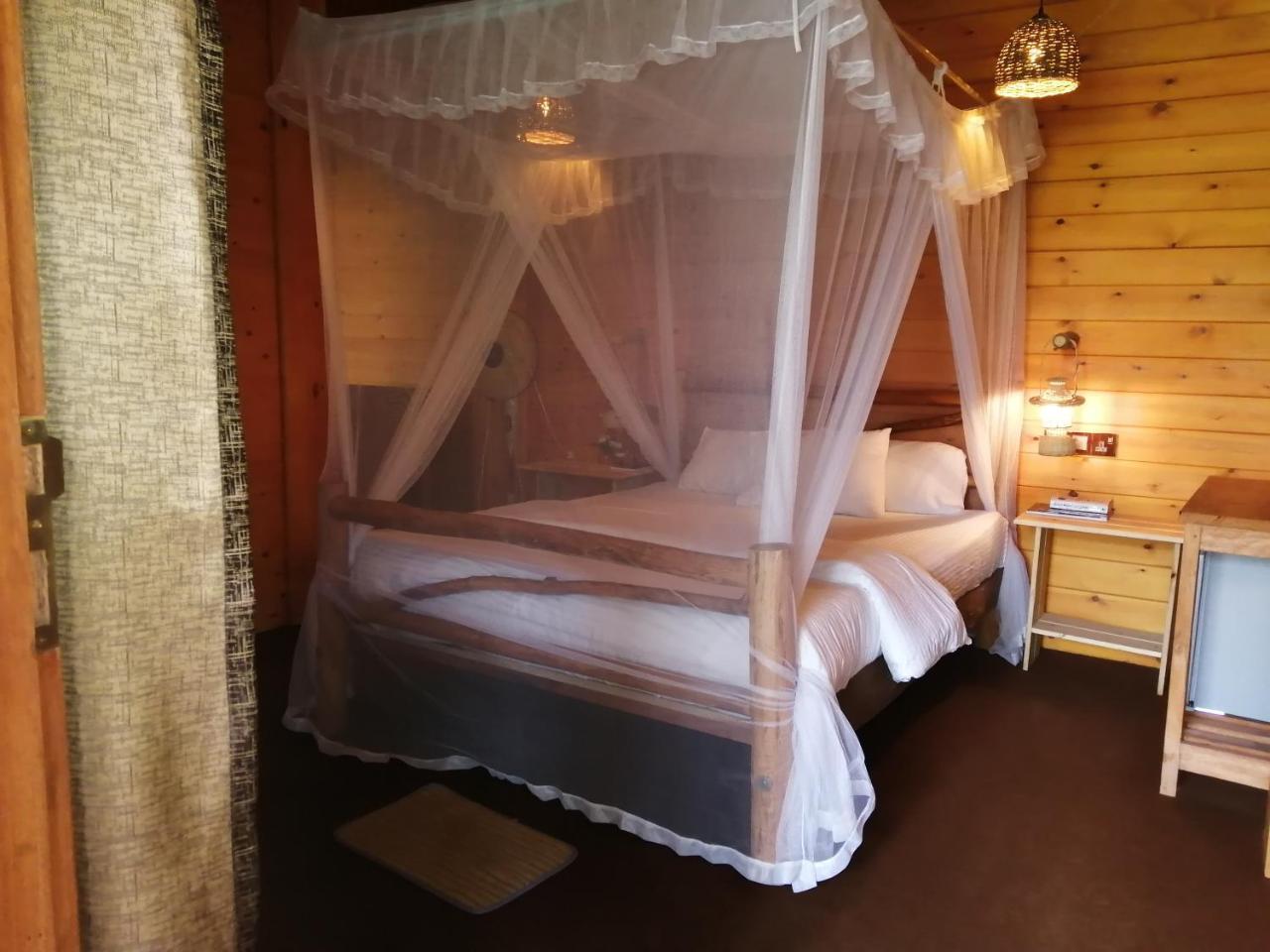 Ella Wood Cabin 외부 사진
